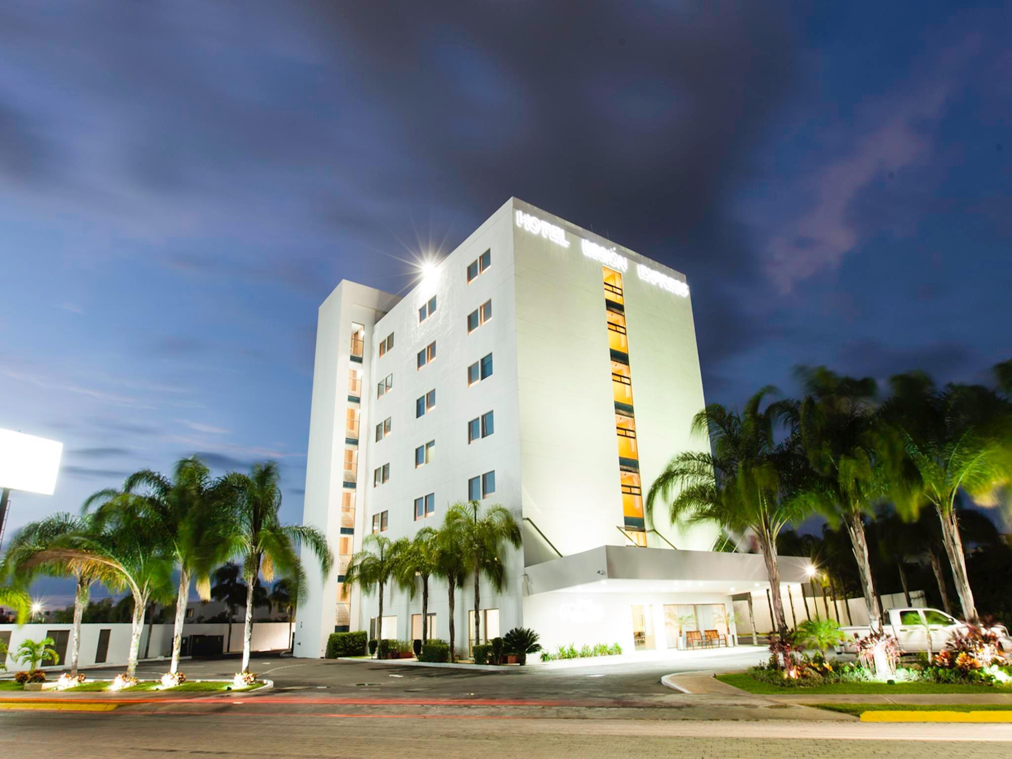 Mision Express Merida Altabrisa Exteriér fotografie
